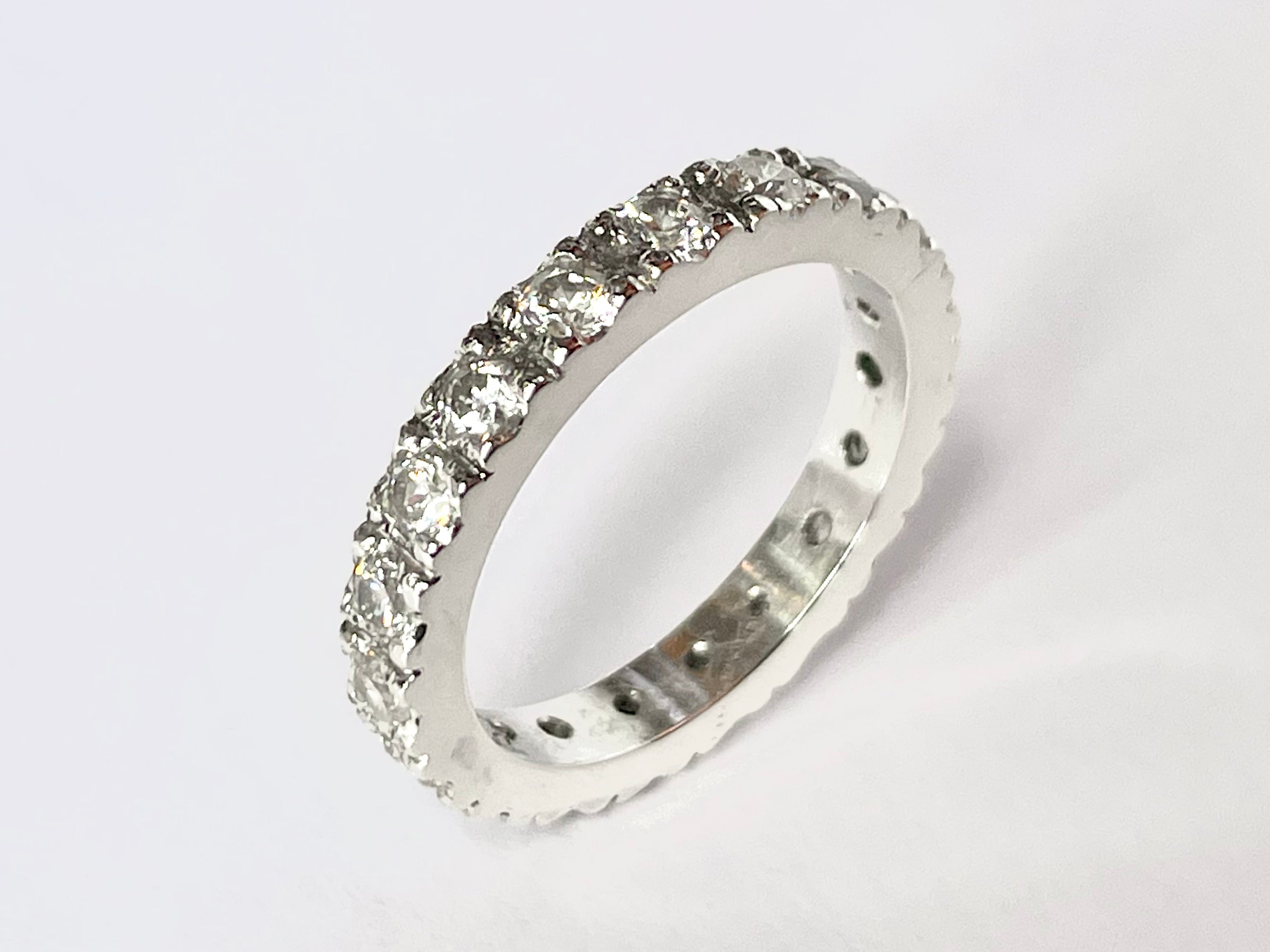 Anillo Eternity